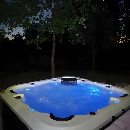 Dans Un Domaine Relaxant Сasa de vacaciones Monfaucon (Dordogne)